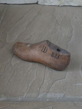Wooden Shoe Last Decor with Marking - Brown